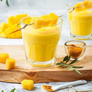 couper une mangue avec le coupe-mangue Relaxdays